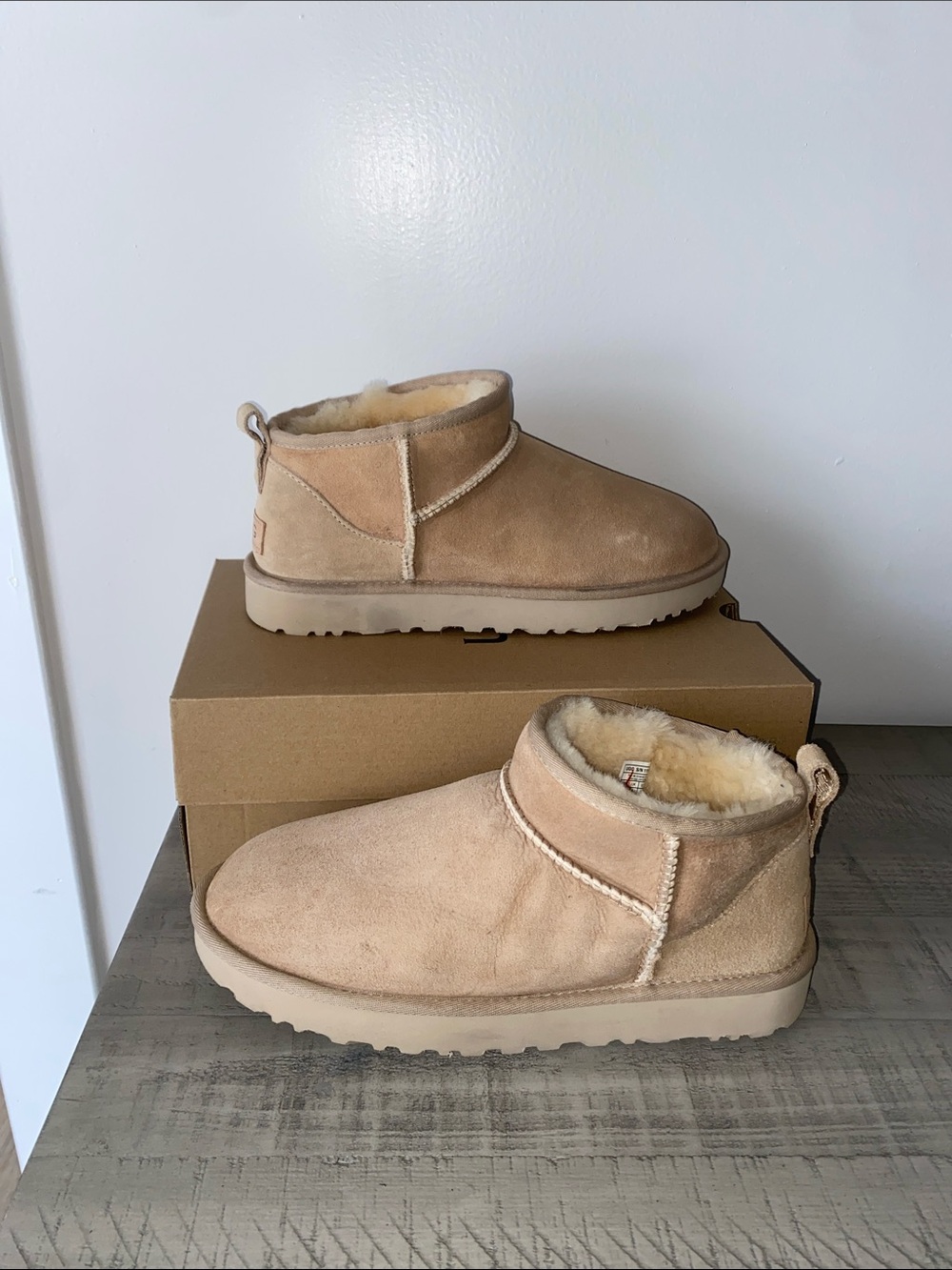 UGG CLASSIC ULTRA MINI
